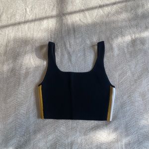 Aritzia - Babaton knitted crop top. Looks new